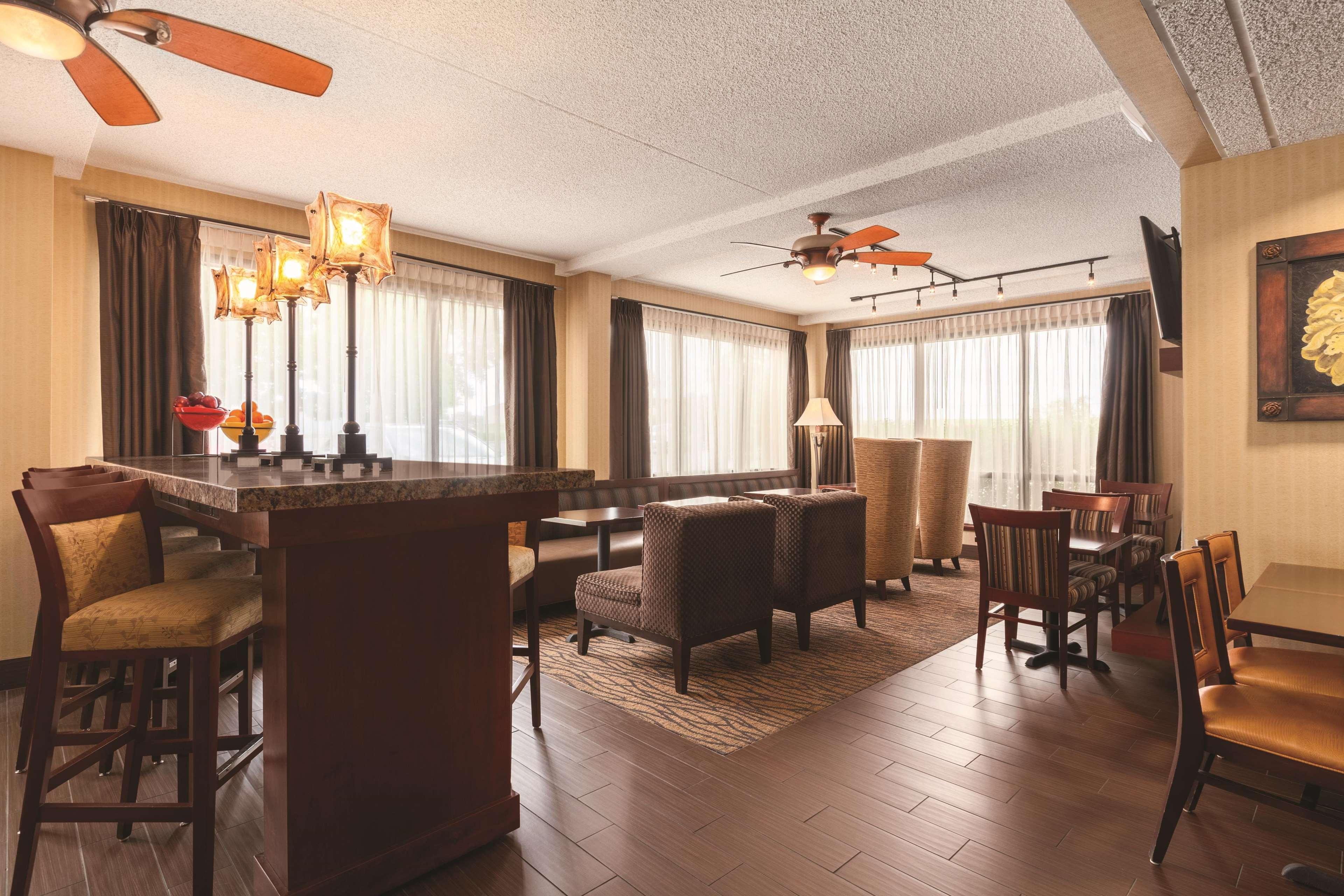 Hampton Inn Des Moines-Airport Ngoại thất bức ảnh
