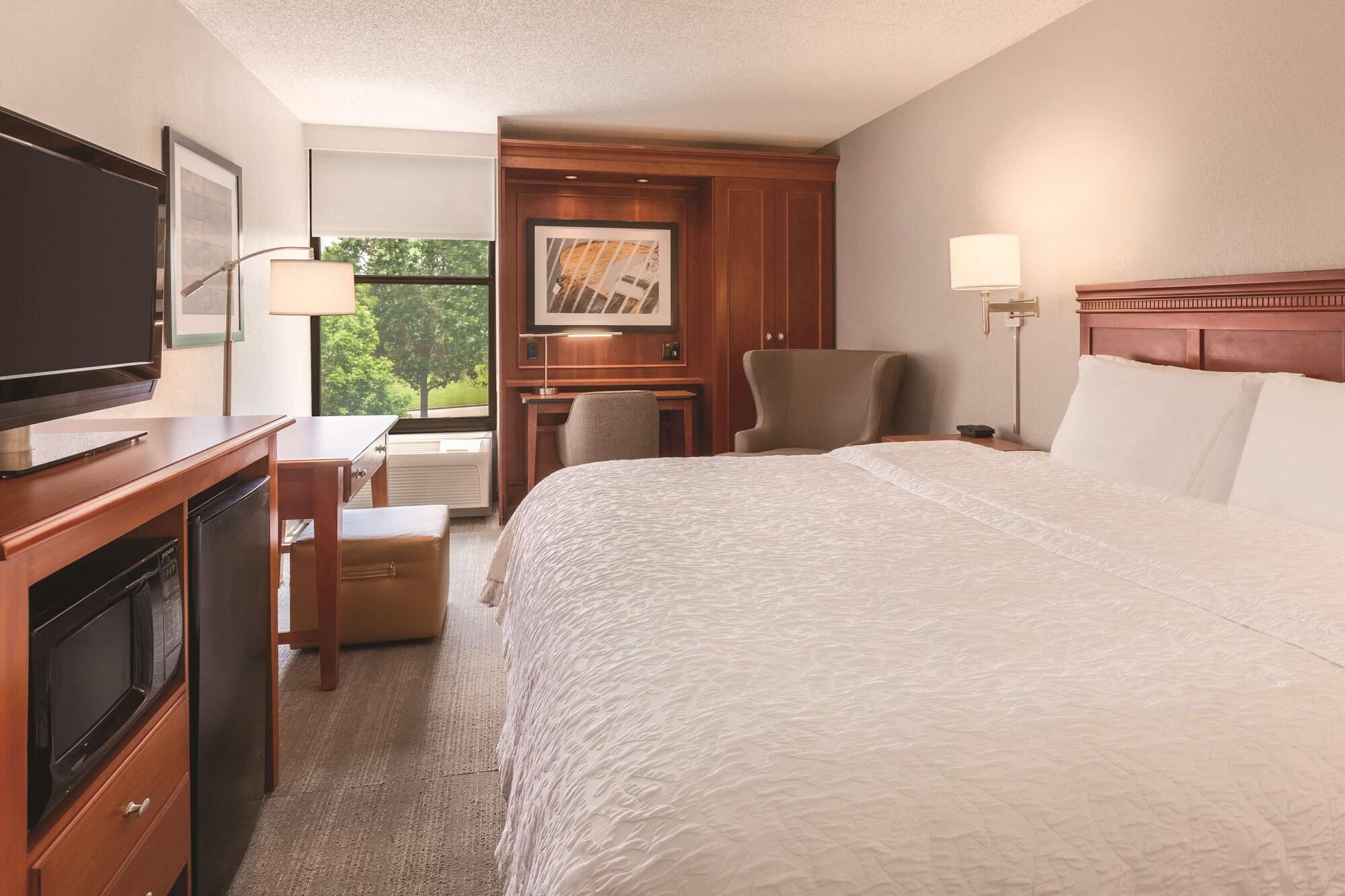 Hampton Inn Des Moines-Airport Ngoại thất bức ảnh