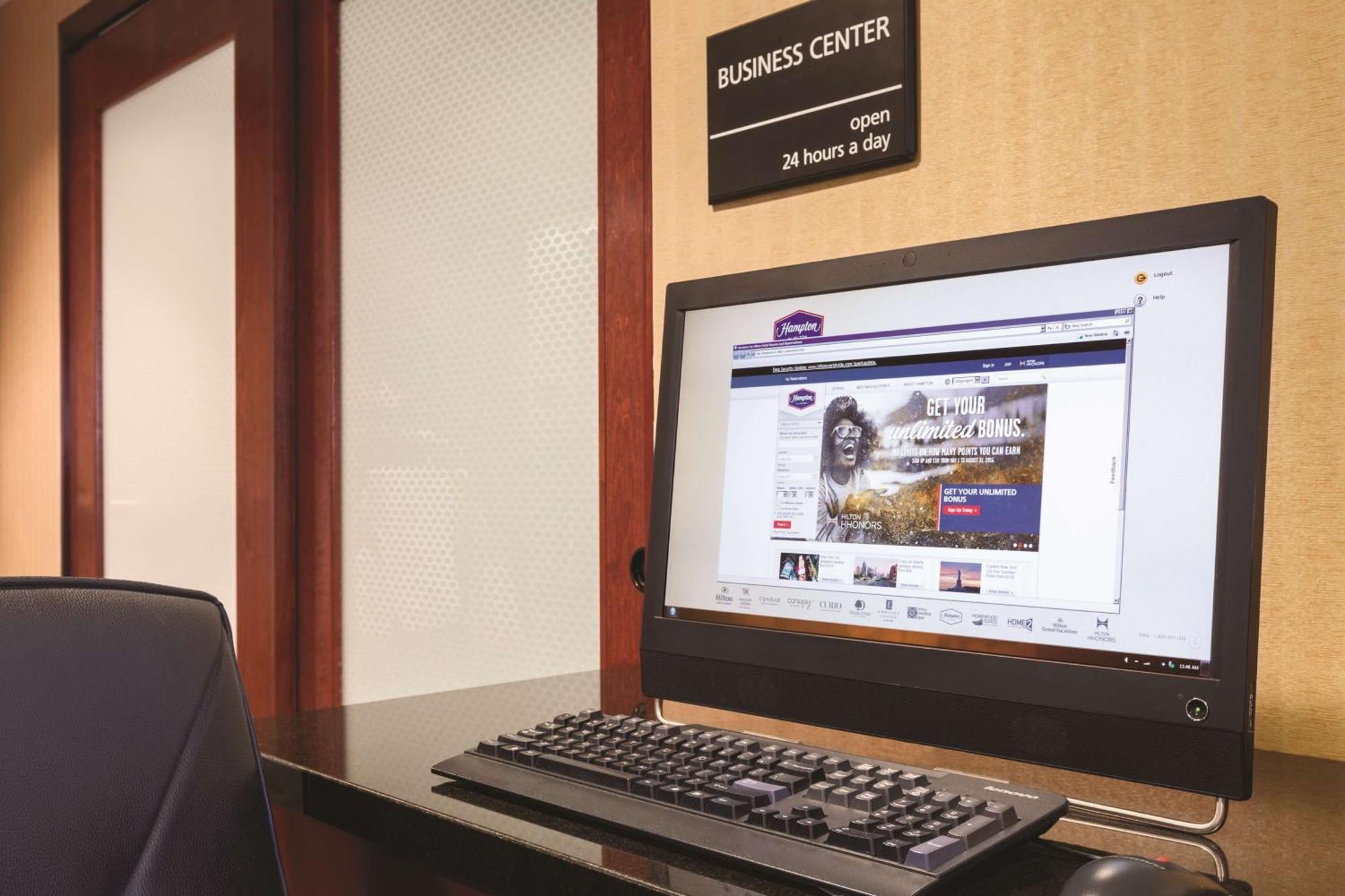 Hampton Inn Des Moines-Airport Ngoại thất bức ảnh