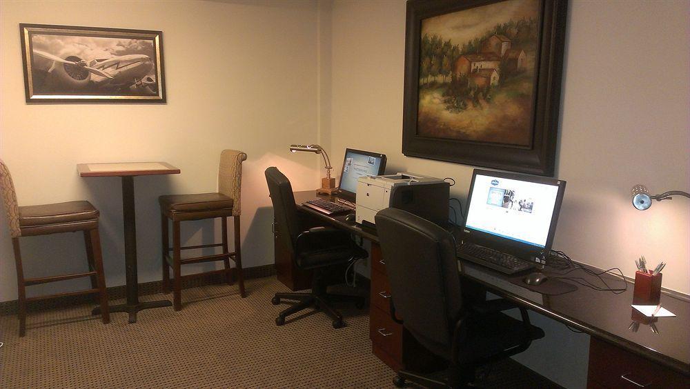 Hampton Inn Des Moines-Airport Ngoại thất bức ảnh