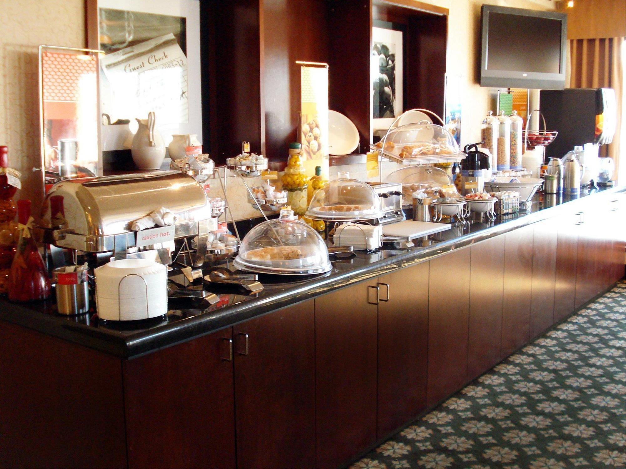 Hampton Inn Des Moines-Airport Ngoại thất bức ảnh
